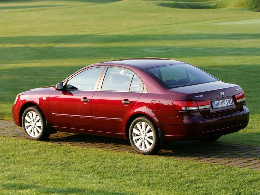  Hyundai Sonata 2007 года  (фото 13 из 16)